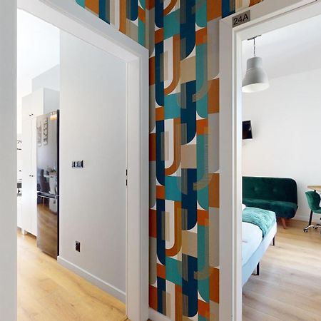 Family House Near The Market Square -Perfect For Family & Business Stays - Ksiecia Witolda Street 500 Steps To Market Square - 2 Bedrooms,2 Parking Places Wrocław Kültér fotó