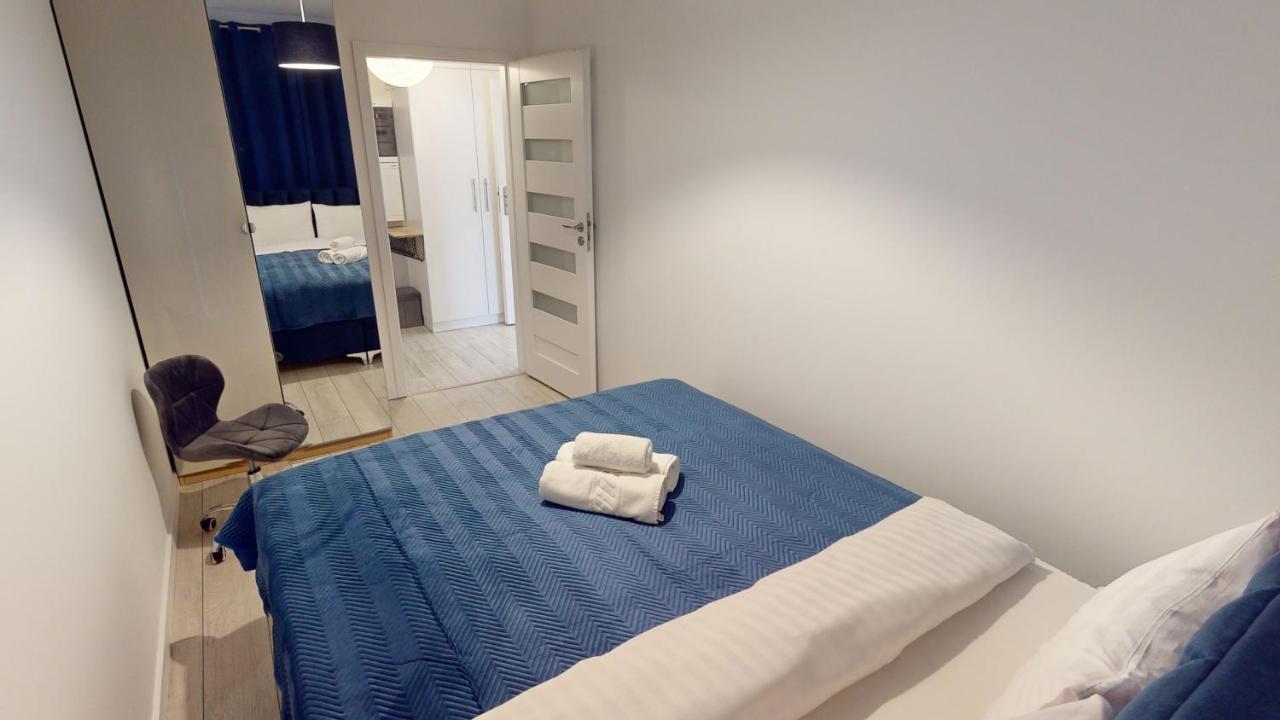 Family House Near The Market Square -Perfect For Family & Business Stays - Ksiecia Witolda Street 500 Steps To Market Square - 2 Bedrooms,2 Parking Places Wrocław Kültér fotó