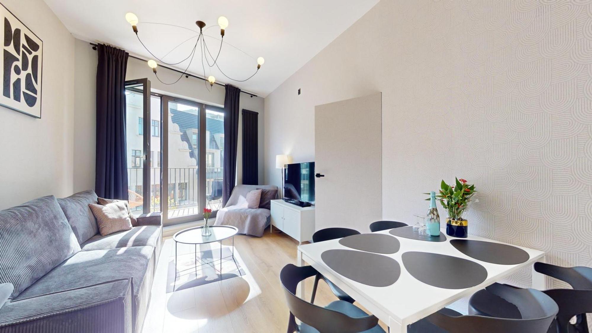 Family House Near The Market Square -Perfect For Family & Business Stays - Ksiecia Witolda Street 500 Steps To Market Square - 2 Bedrooms,2 Parking Places Wrocław Kültér fotó